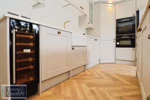 GRANVILLE WAY- click for photo gallery